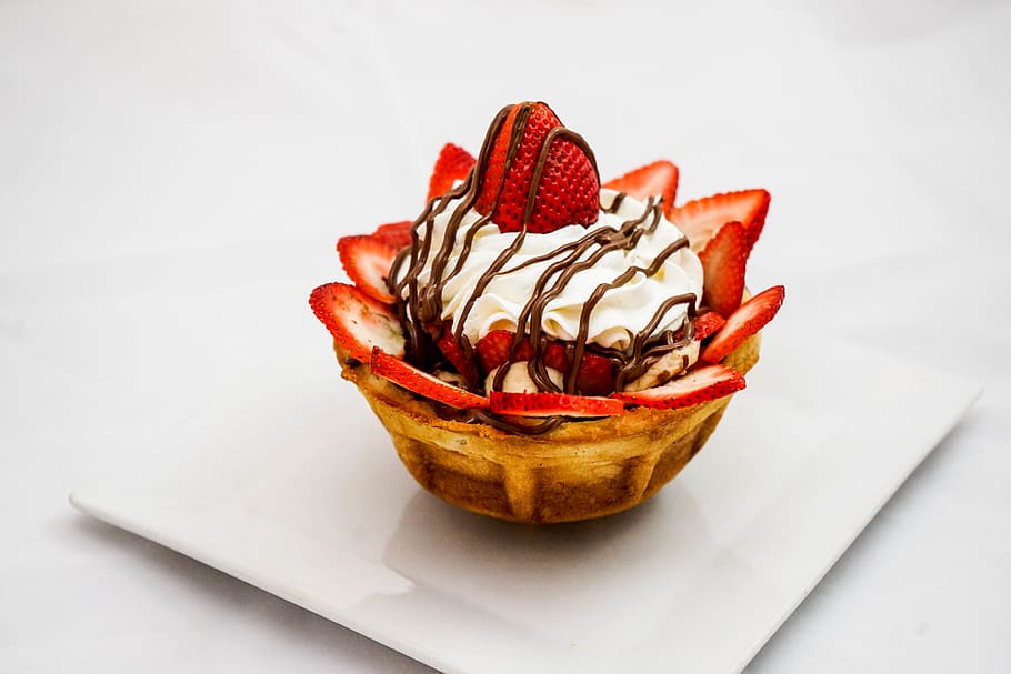 strawberry cake, food and drink, indoors, freshness, no people HD wallpaper
