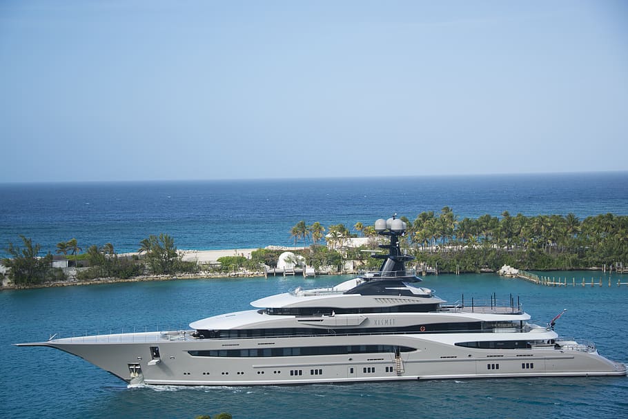 White and Blue Yacht on Body of Water, daytime, nautical, ocean HD wallpaper