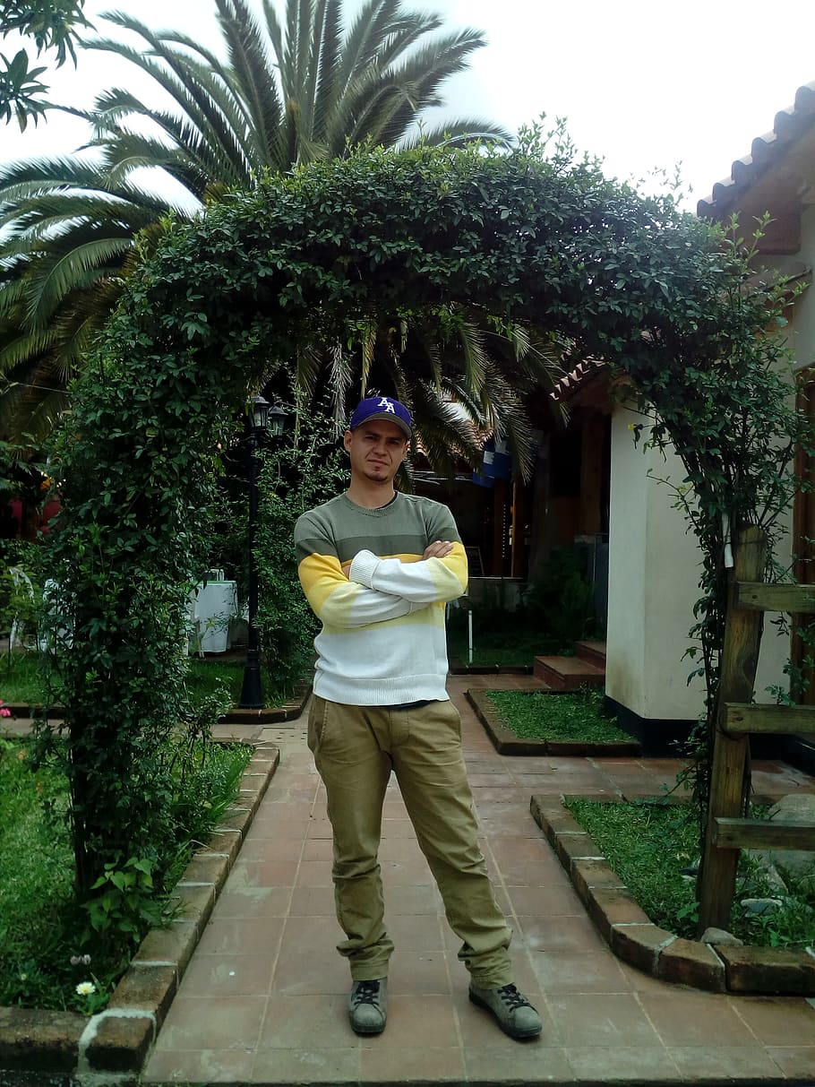 guatemala, one person, full length, plant, front view, looking at camera HD wallpaper