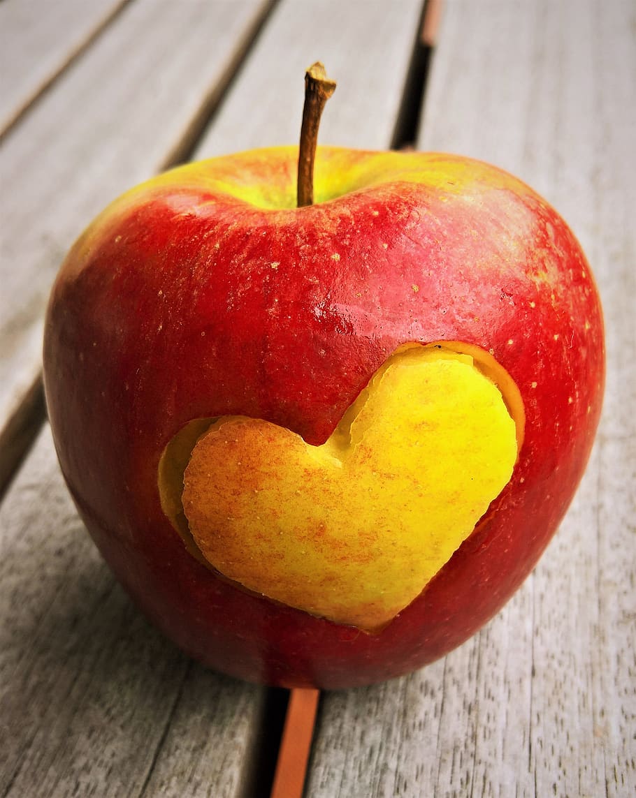 Closeup Photo of Apple Fruit Carved With Heart, bright, close-up HD wallpaper