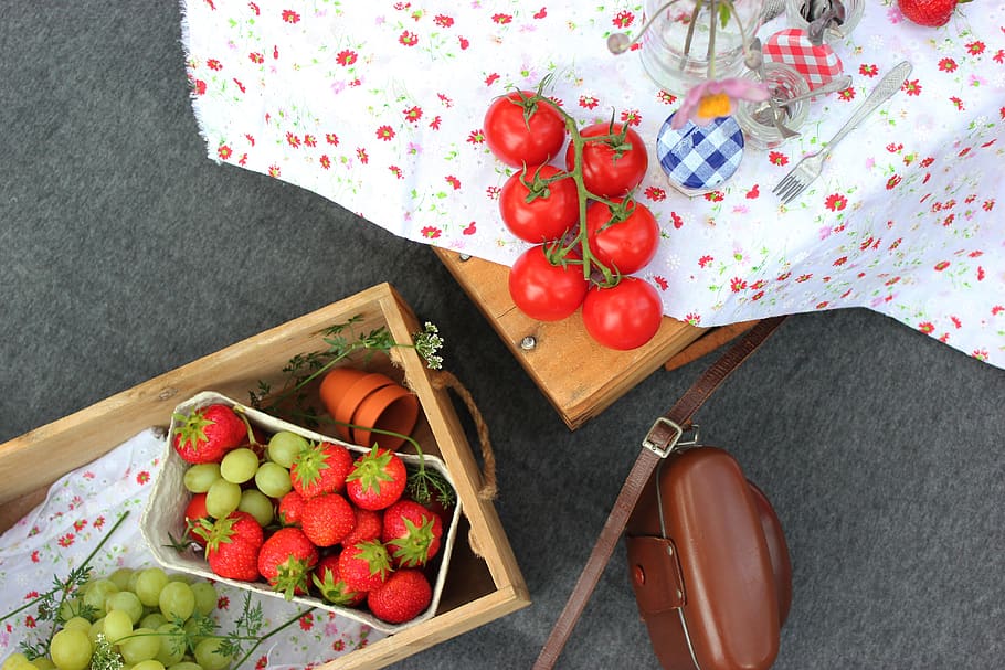 tomatoes on table, healthy eating, fruit, food and drink, freshness HD wallpaper