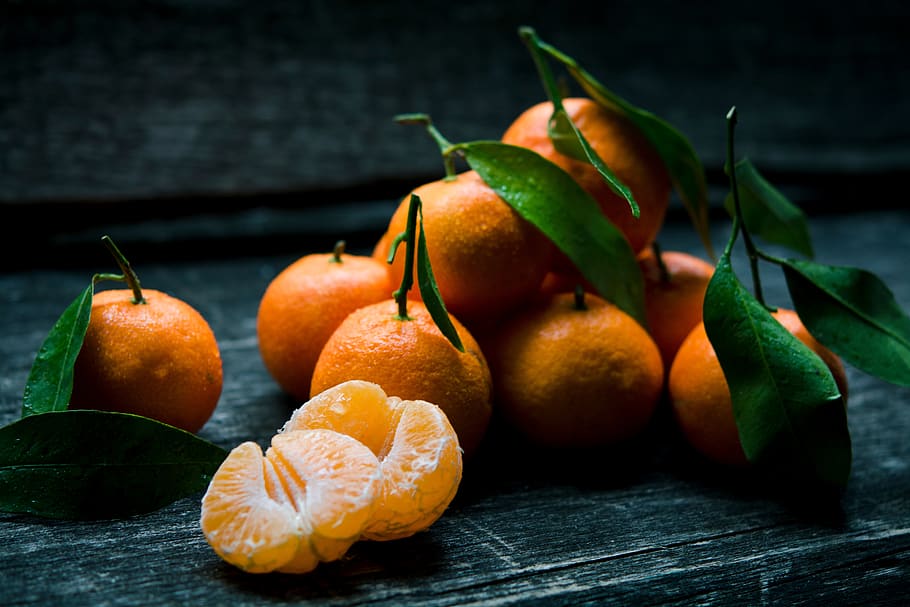 orange, fruit, healthy, food, vitamin, green, leaf, wooden HD wallpaper