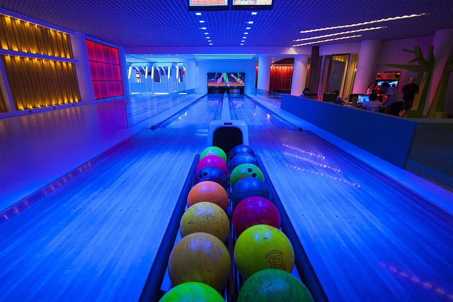 🌎ＧＵＩＮＮＥＳＳ ＷＯＲＬＤ ＲＥＣＯＲＤ🌏 🏆16 Bowling Balls Held🏆 #stormnation  #stormbowling #storm #rotogrip #900global #bowling #bowlingball… | Instagram