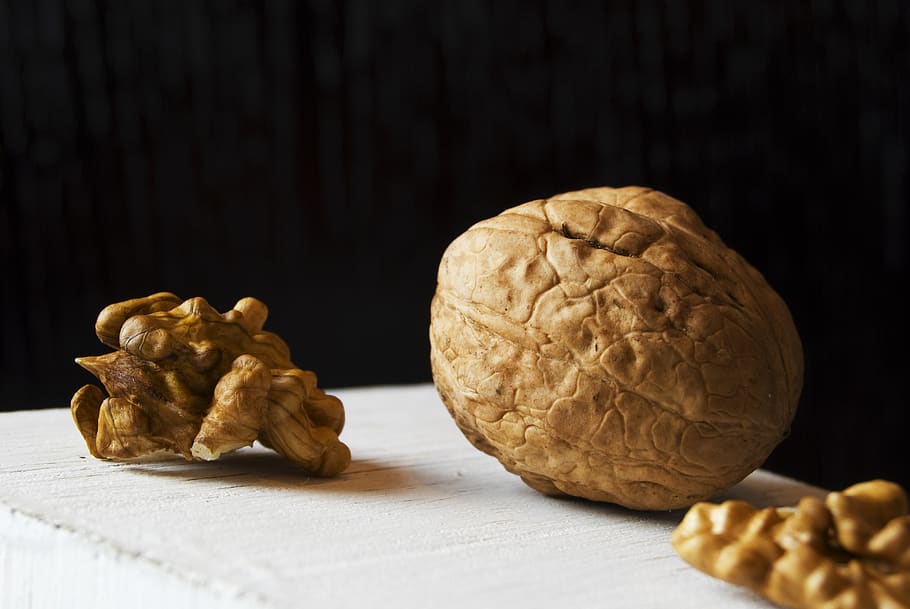 Walnut, nuts, walnuts, food, food and drink, indoors, studio shot HD wallpaper