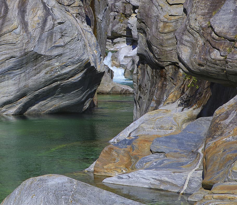 rock, solid, rock formation, rock - object, water, beauty in nature HD wallpaper