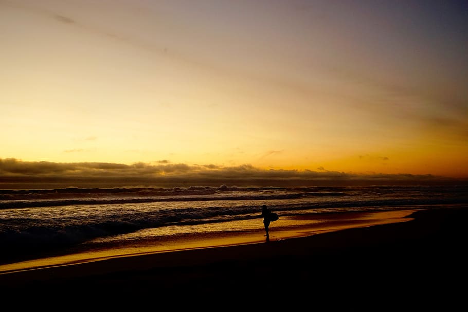 nature, water, sea, ocean, waves, beach, sky, clouds, people HD wallpaper