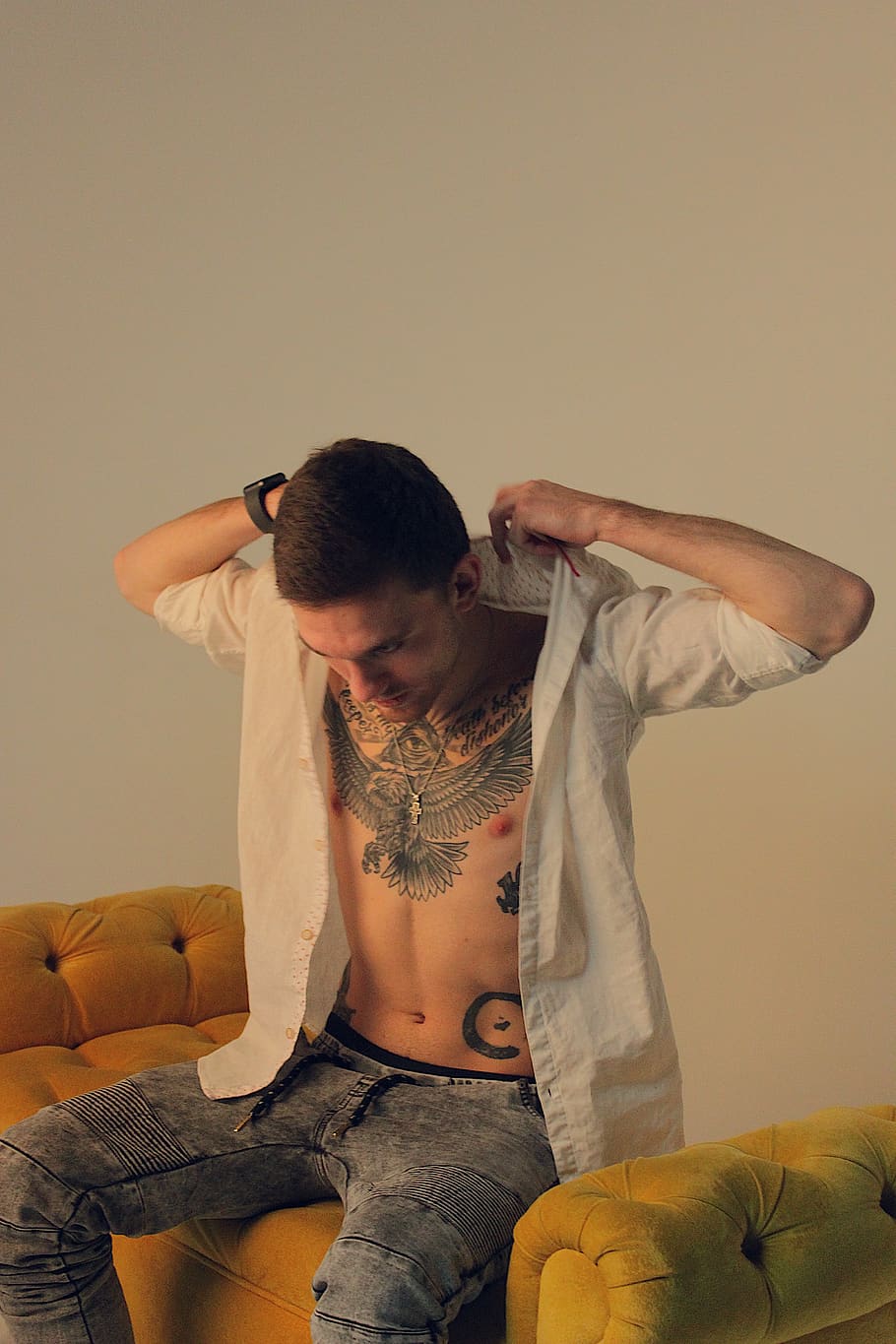 #color, #man, #model, #tatoo, #morning, #fotosession, #go, #yellow HD wallpaper