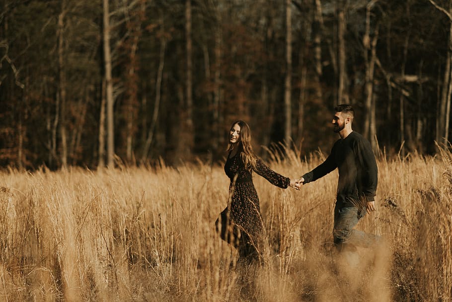 man hand in hand with woman on grass, person, human, plant, vegetation, HD wallpaper