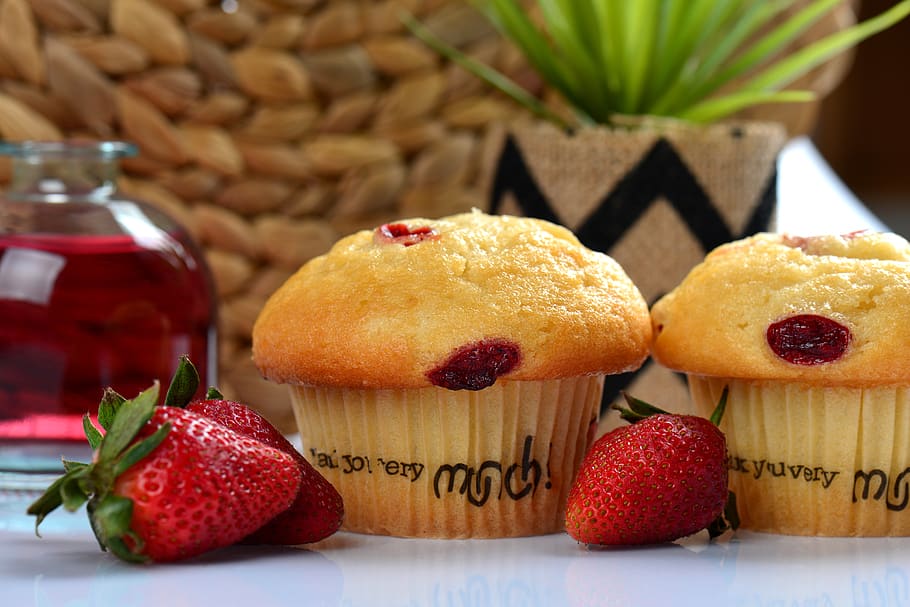 muffin, strawberry, fruit, design, creative, food, artwork HD wallpaper