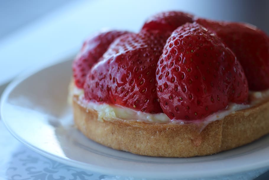 strawberry, plant, fruit, food, sweets, confectionery, burger HD wallpaper