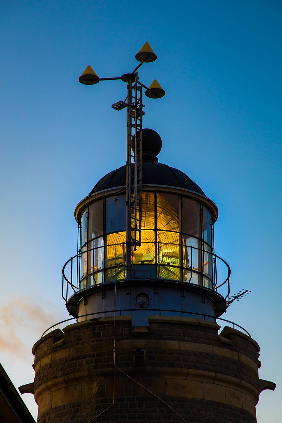 white lighthouse at dusk, building, architecture, tower, kullaberg HD wallpaper