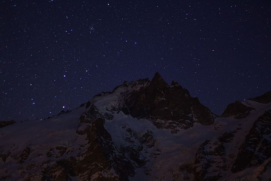 snow covered mountain under blue sky, nature, outdoors, night HD wallpaper