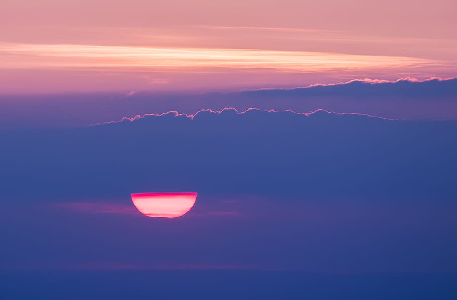 black clouds during golden hour, sun, sunset, sunrise, cloudscape HD wallpaper