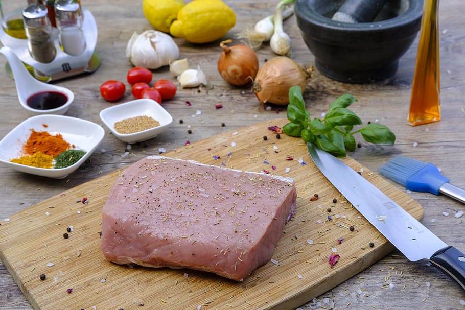 meat, fry, barbecue, grilled meats, pork, prepare, marinade HD wallpaper