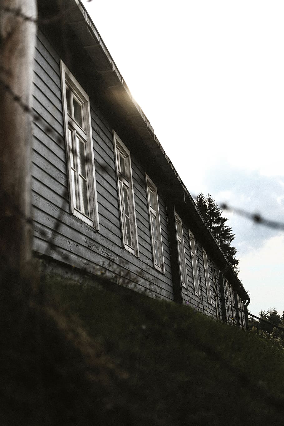 gray concrete wall, home decor, window, shutter, curtain, housing HD wallpaper