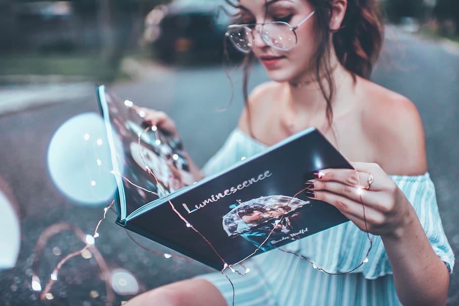 books, reading, library, photography, lights, woman, glasses HD wallpaper