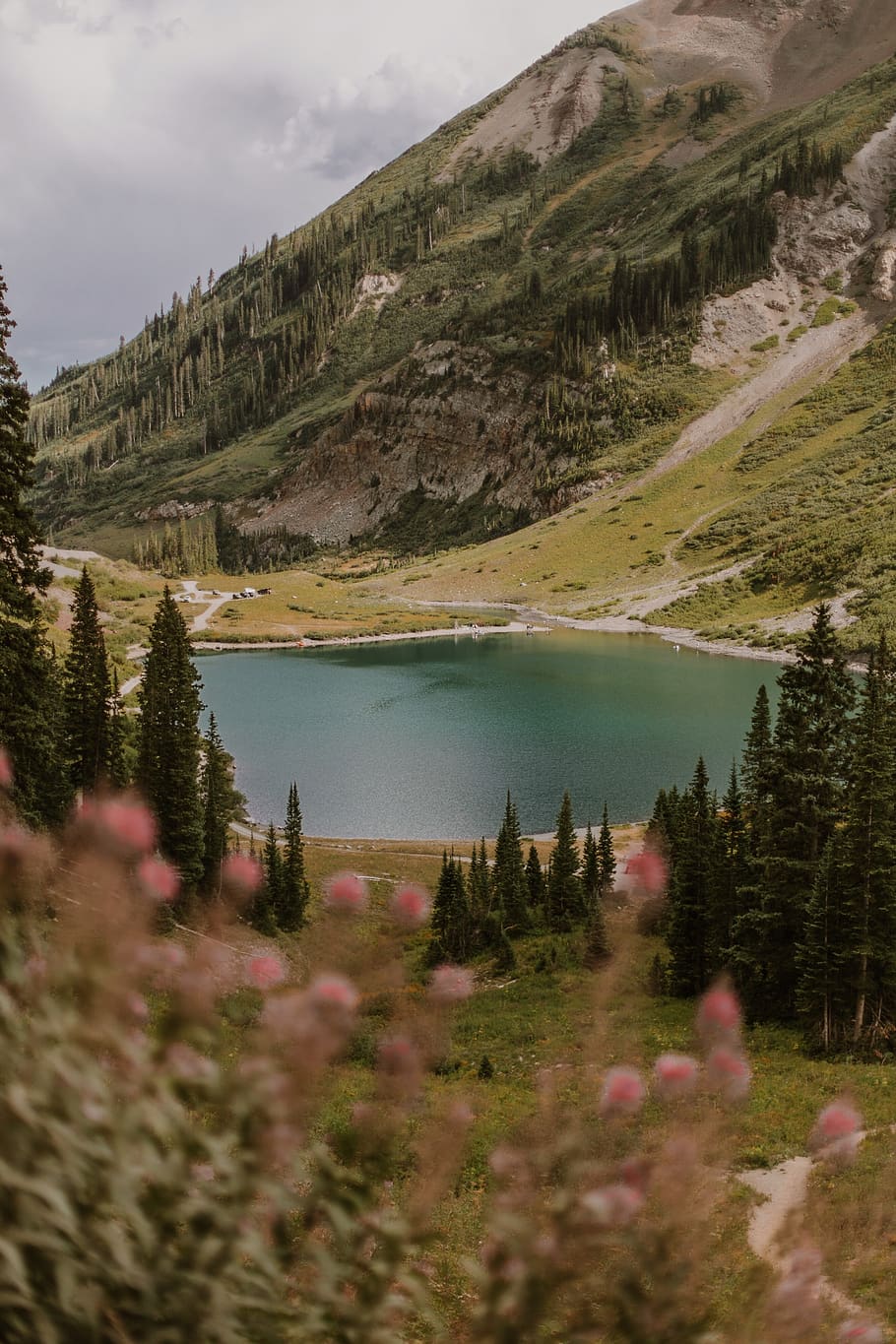 Lake Near Mountain Range Under Nimbus Clouds, daylight, environment HD wallpaper