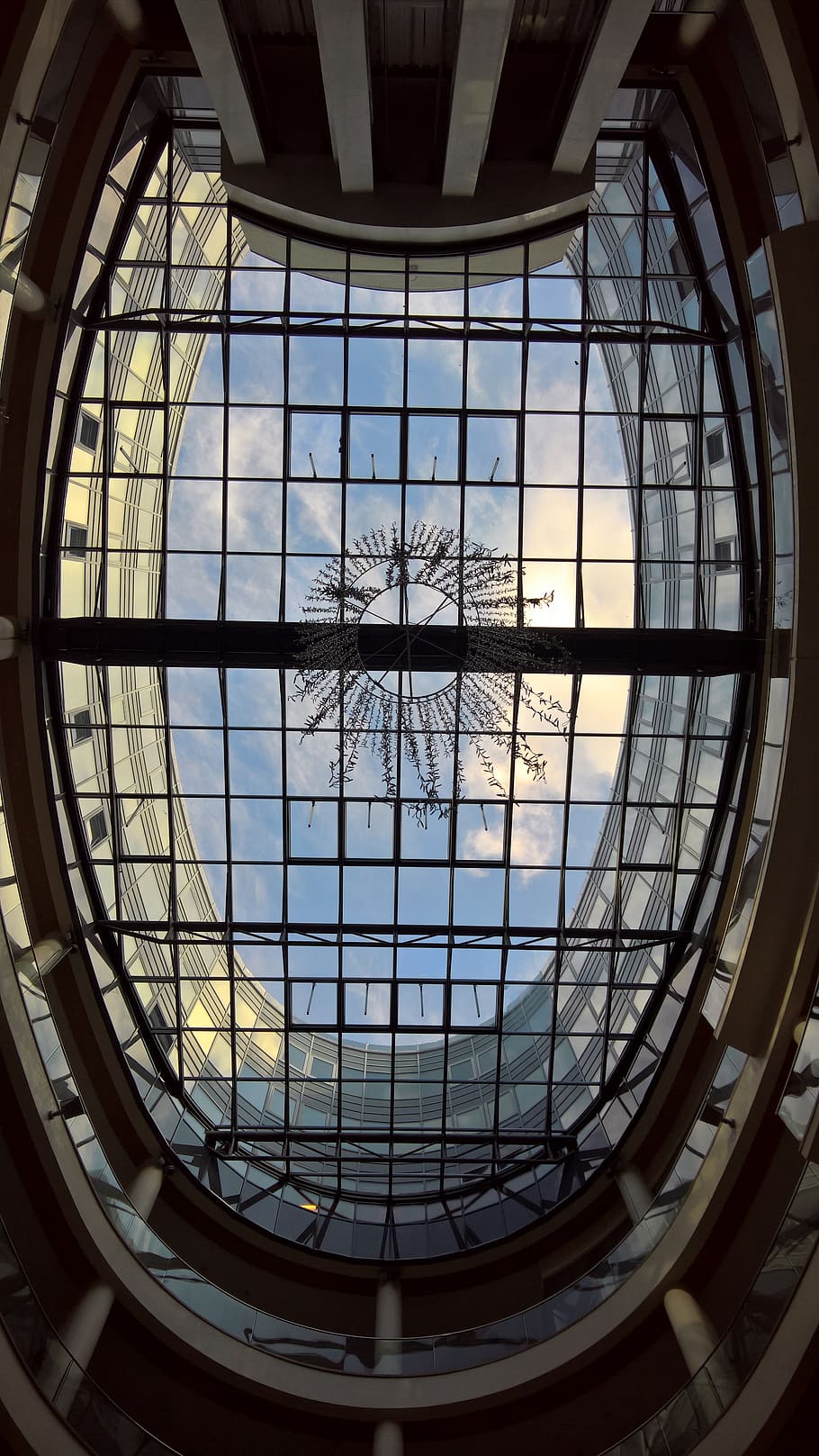 Low Angle Mirror Framed Ceiling Bulding, architecture, building HD wallpaper