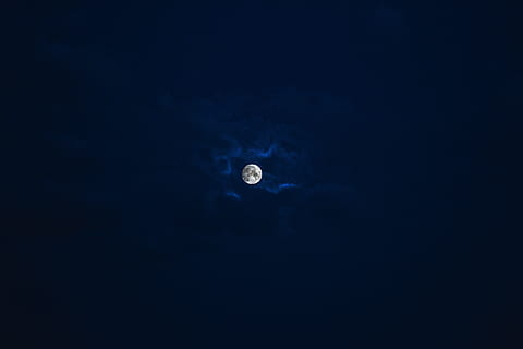 silhouette photo of moon, sky, cloud, looking up, blue, astrophotography HD wallpaper