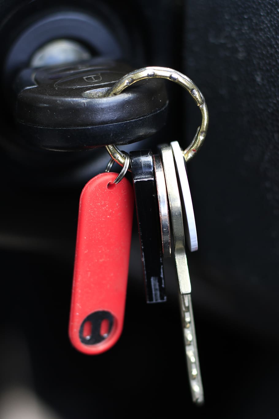 key, metal, keys, car, safety, security, red, close-up, protection, HD wallpaper