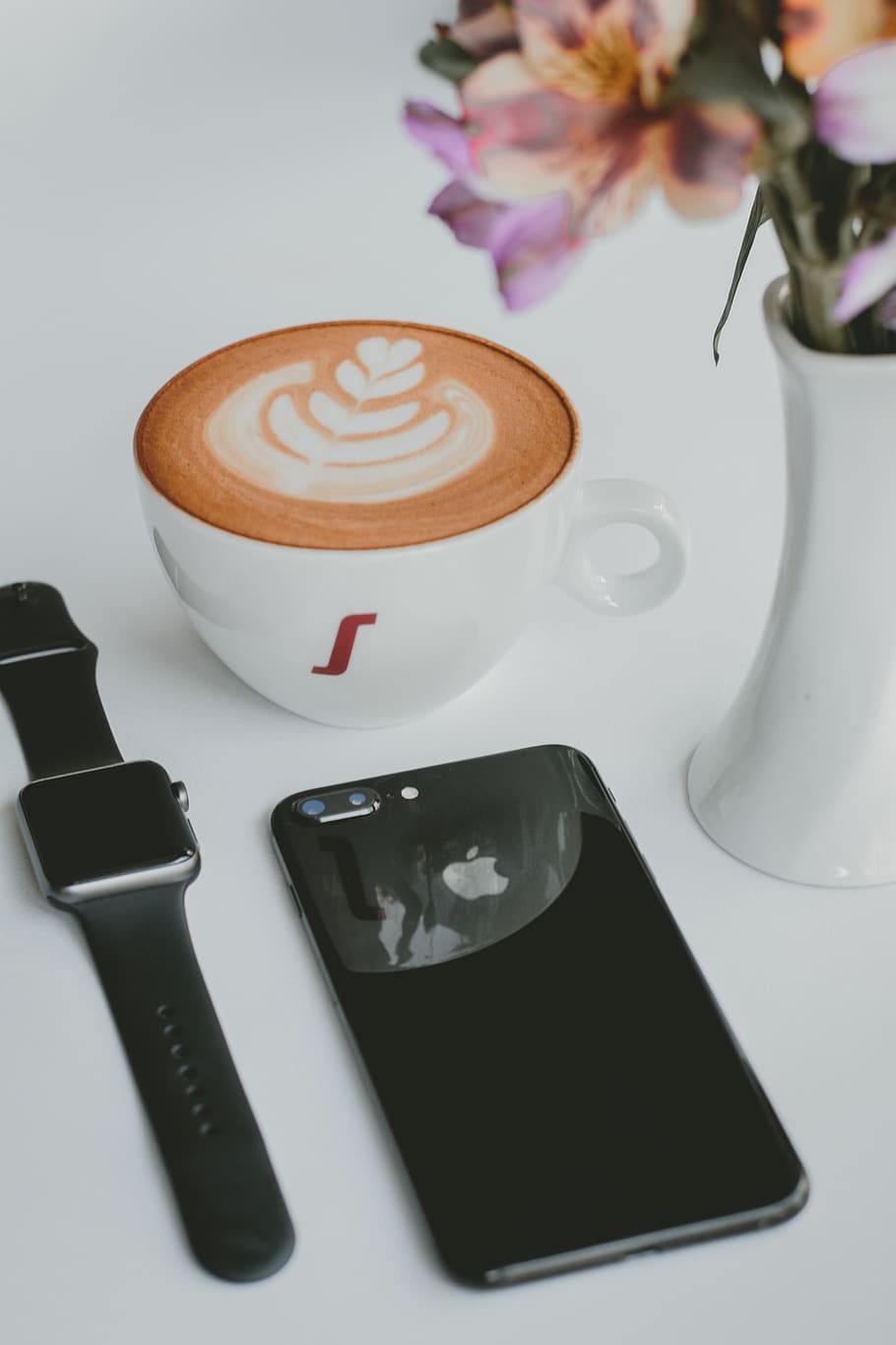 black iPhone 8 beside Apple watch, coffee, food and drink, coffee cup HD wallpaper