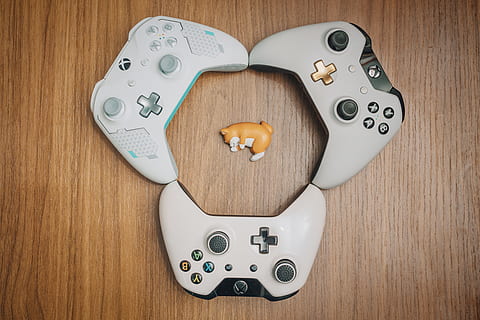 Three Gray and White Xbox Controller, buttons, close-up, controllers HD wallpaper