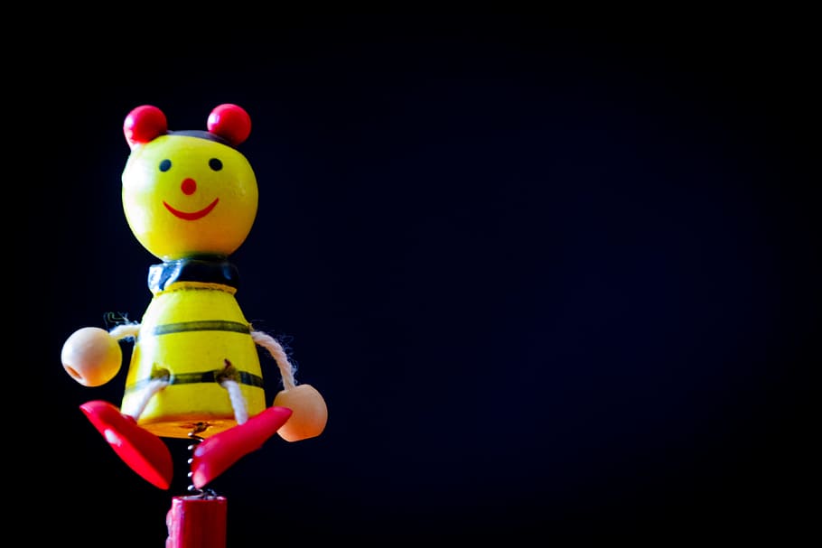 Pink Cat Plastic Toy, bee, black background, close-up, cute, indoors HD wallpaper