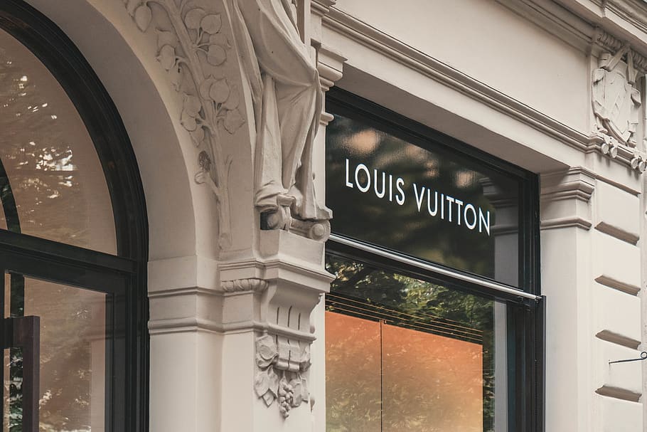 Download Beige Aesthetic Louis Vuitton Phone Wallpaper