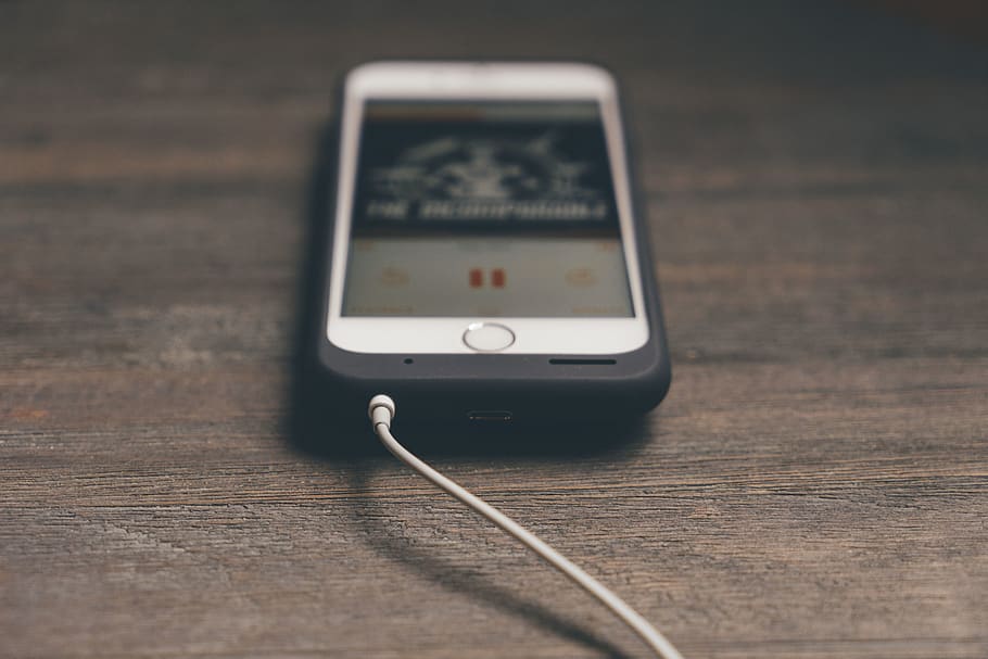 phone, cellphone, apple, iphone, white, earphones, technology HD wallpaper