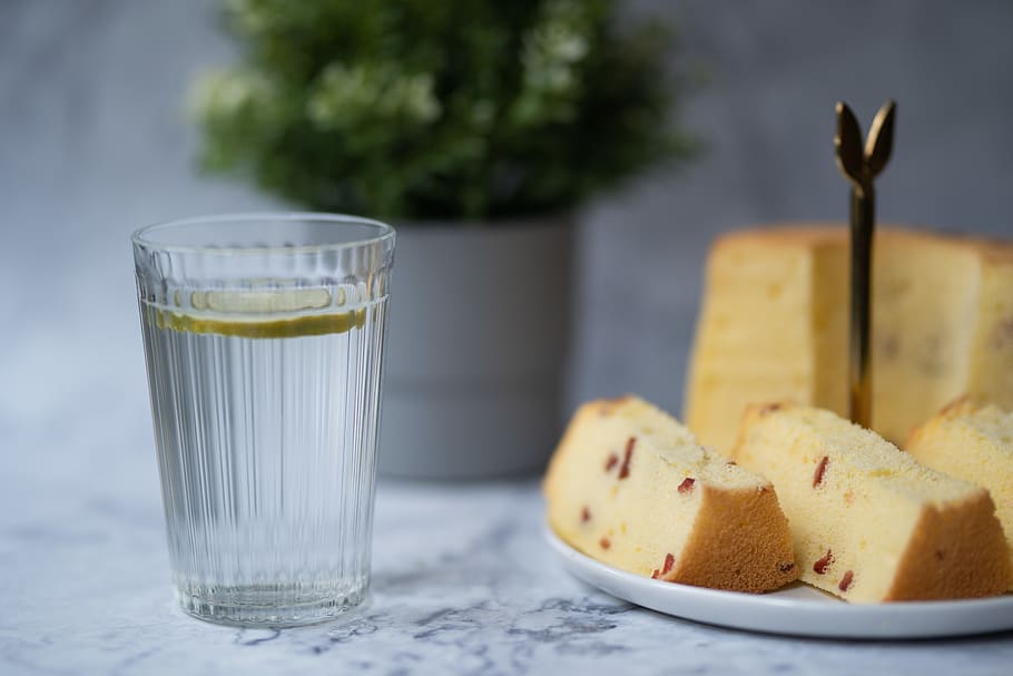 Clear Drinking Glass Filled With Liquid, bread, cake, chiffon HD wallpaper