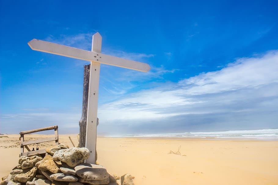 cross, beach, landscape, sky, sand, cloud - sky, blue, nature HD wallpaper