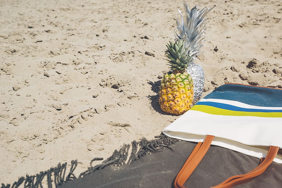 pineapple, fruit, food, plant, beach, blanket, sand, tote bag, HD wallpaper