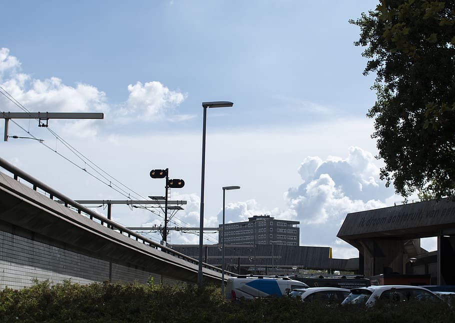rotterdam, netherlands, trains, lamp, post, cars, clouds, rural HD wallpaper
