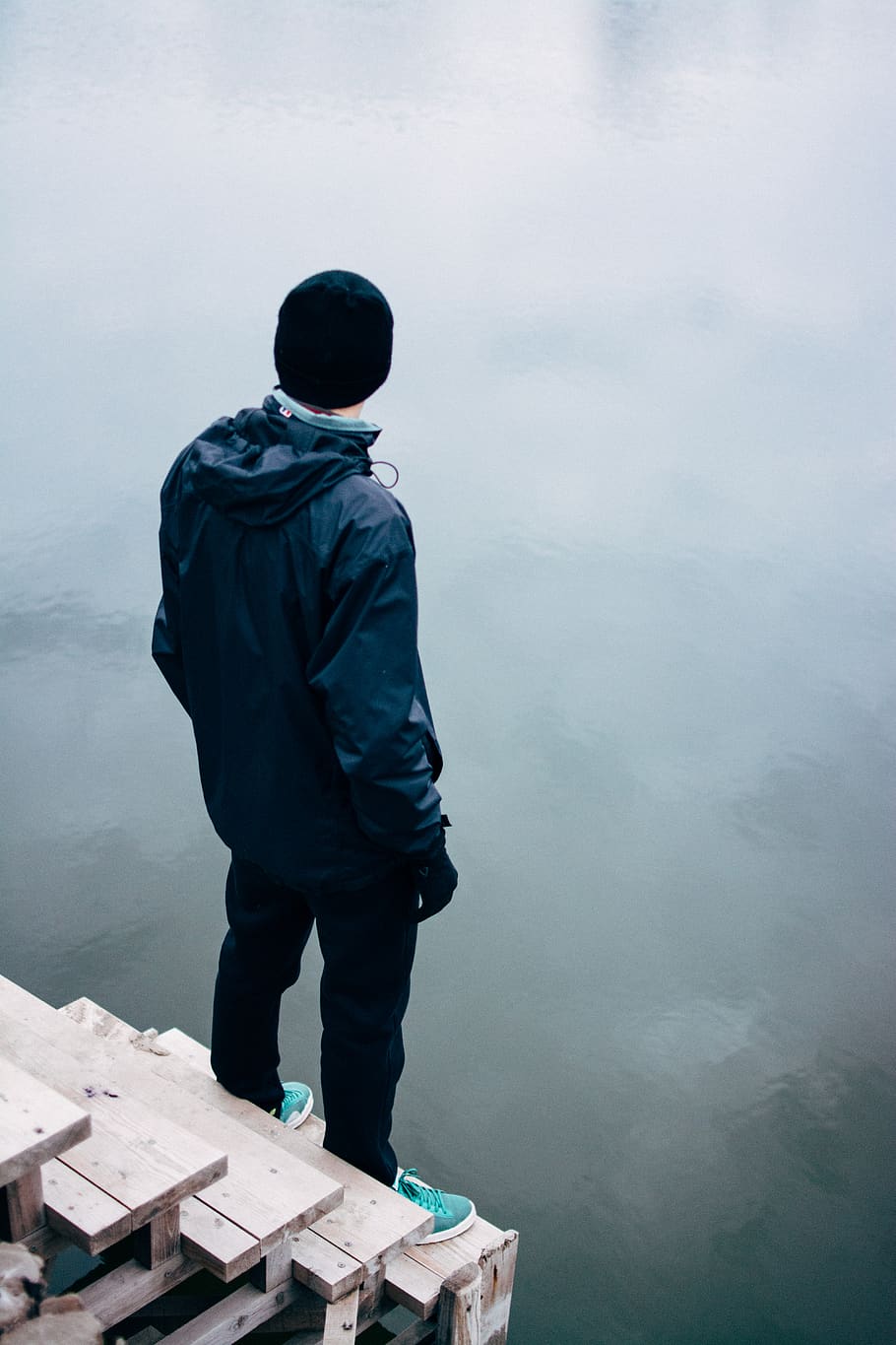alone, stair, water, watching, back, man, guy, rear view, real people HD wallpaper
