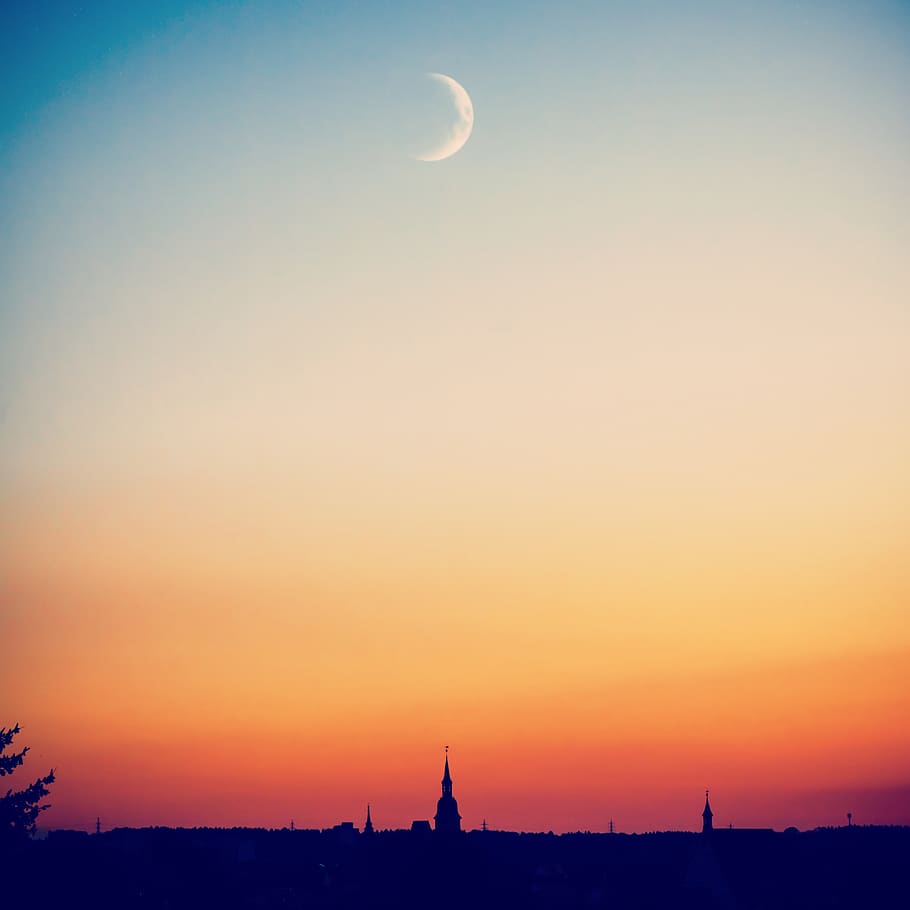 city, evening, moon, sunset, moonlight, night, atmosphere, mystical HD wallpaper