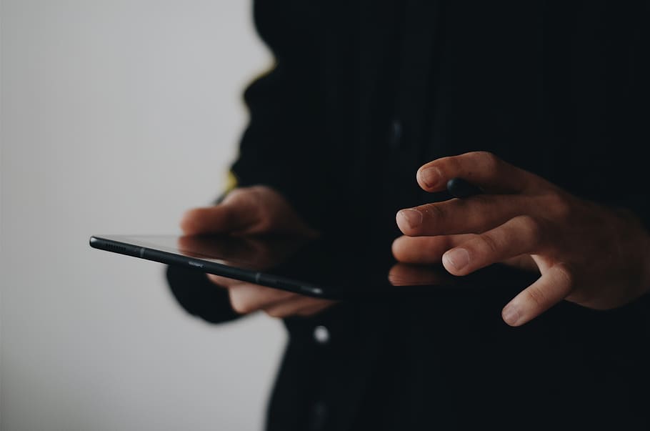 Person Using Tablet Computer, device, hand, technology, touchscreen HD wallpaper