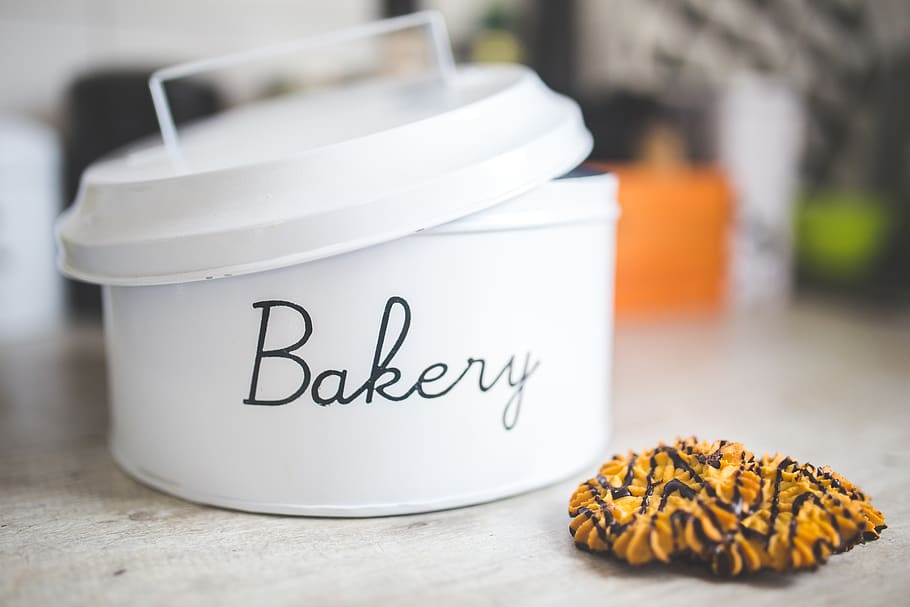 Metal bakery container & butter cookies, kitchen, sweets, text HD wallpaper