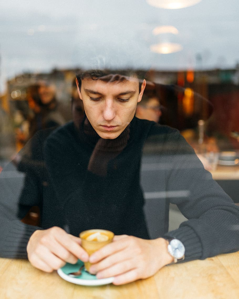 Man Holding Cup, beverage, blur, caffeine, coffee, drink, facial expression HD wallpaper