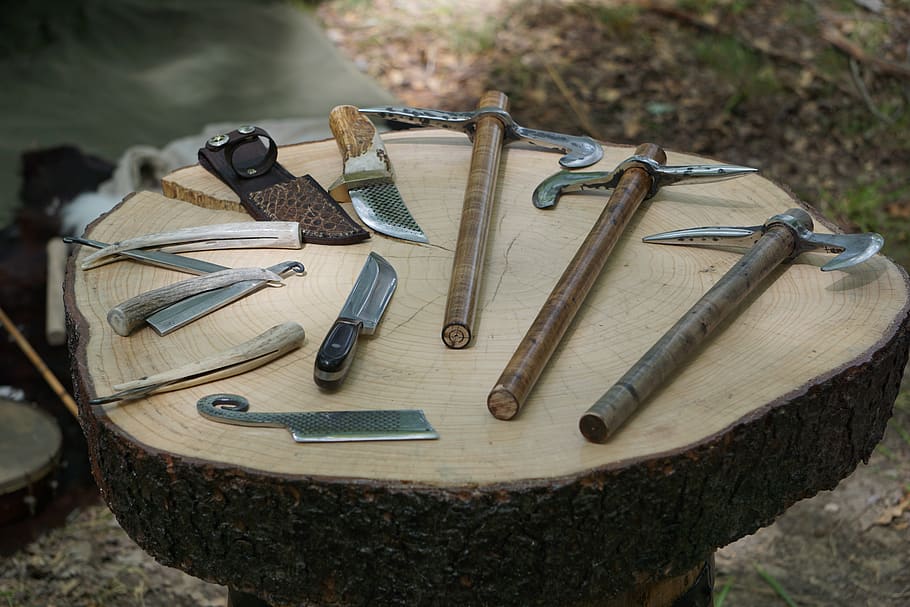 assorted axe and knives, work tool, metal, focus on foreground HD wallpaper