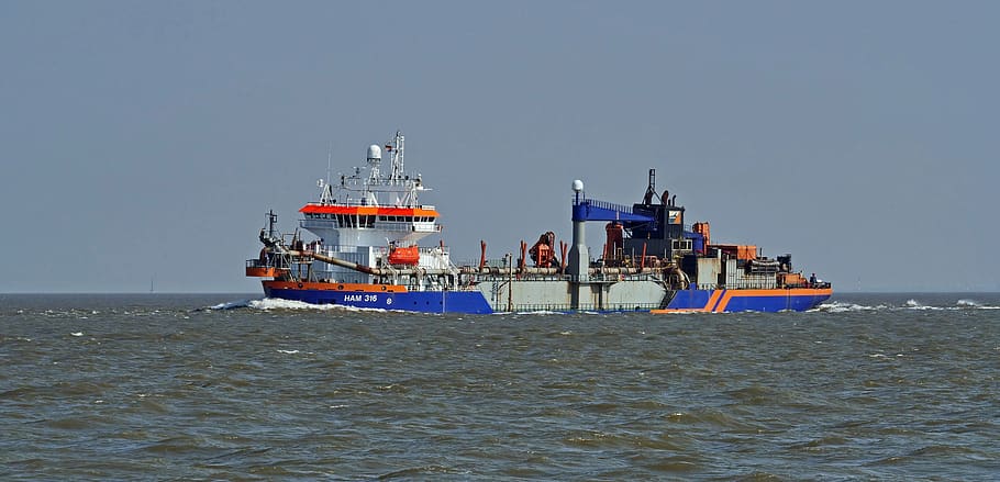 mouth of the elbe river, north sea, working ship, dredger, deepening of the elbe river