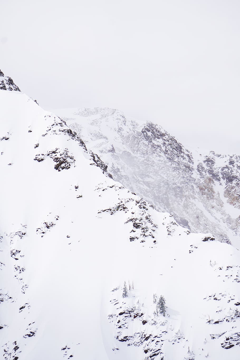 mountain covered with snow during daytime, winter, cold temperature HD wallpaper