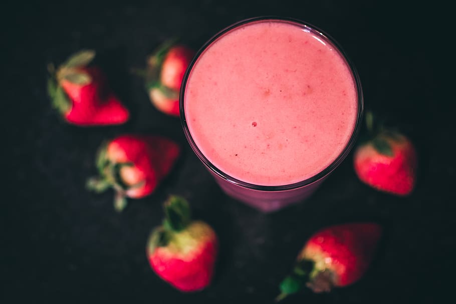 Clear Drinking Glass With Strawberry, beverage, blur, cold, delicious HD wallpaper