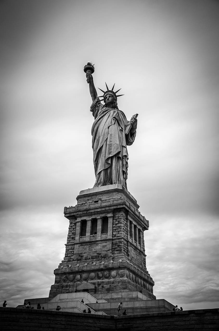 Download Statue Of Liberty wallpapers for mobile phone free Statue Of  Liberty HD pictures