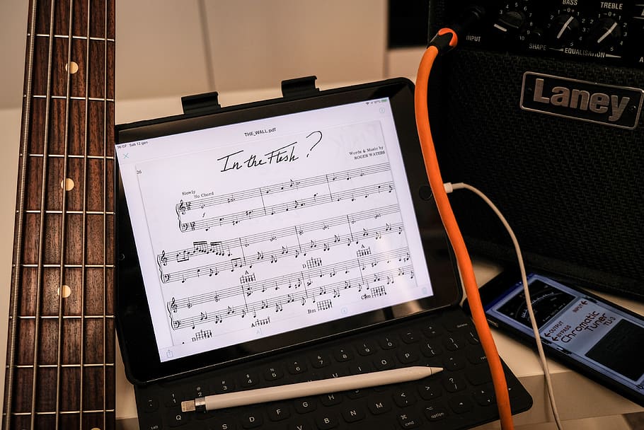 musical note on black laptop computer, technology, communication HD wallpaper