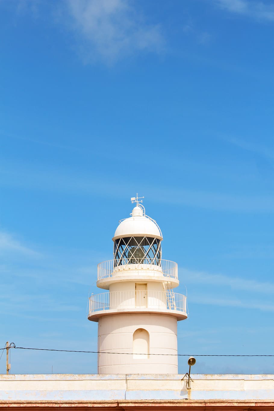 White Concrete Lighthouse, architecture, blue sky, building, construction HD wallpaper