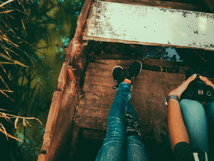 boat, water, lake, camera, girl, guy, two, top, photographer HD wallpaper