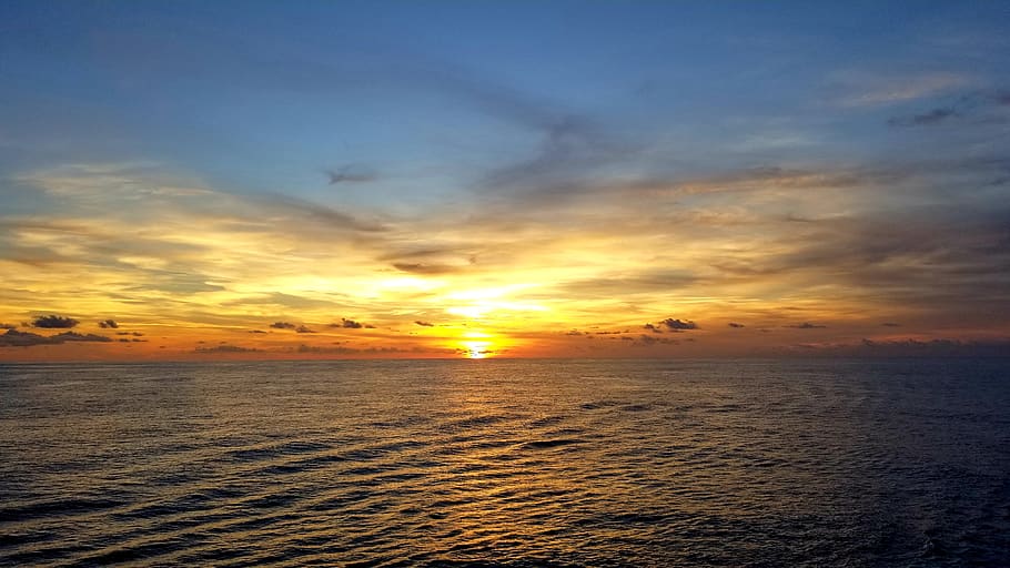 sunset, ocean, evening, sea, sky, water, sunrise, dawn, mood HD wallpaper