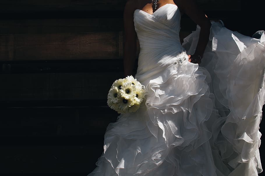 Woman in White Wedding Gown Holding Bouquet, bridal, bride, dress, HD wallpaper