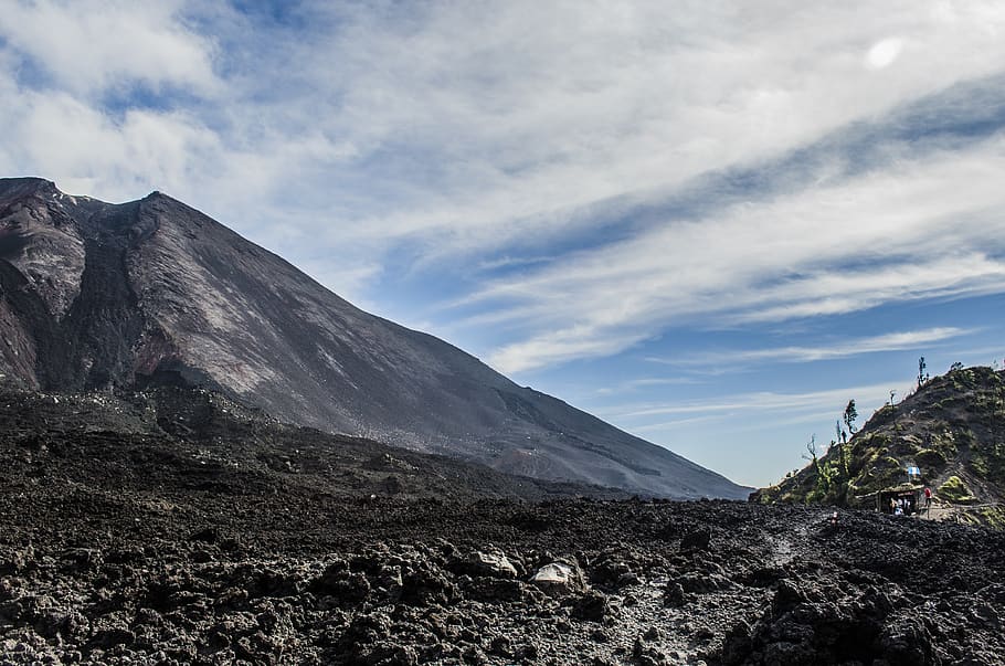 guatemala, volcán pacaya, clouds, tree, people, explore, nature HD wallpaper