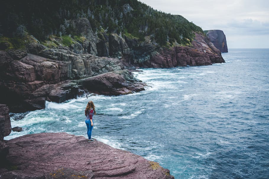 adventure, explore, escape, landscape, rock, wafe, water, girl HD wallpaper